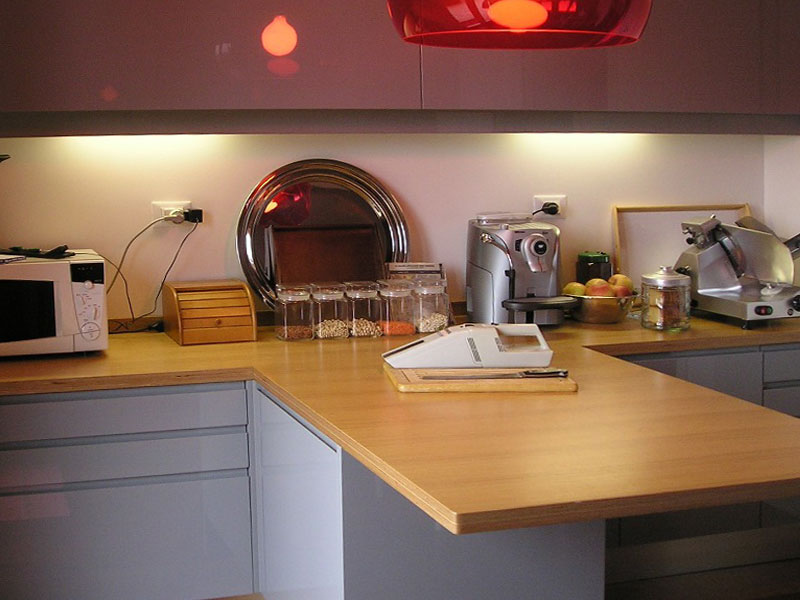 Kitchen cabinets in grey high-gloss lacquer - Made in Italy