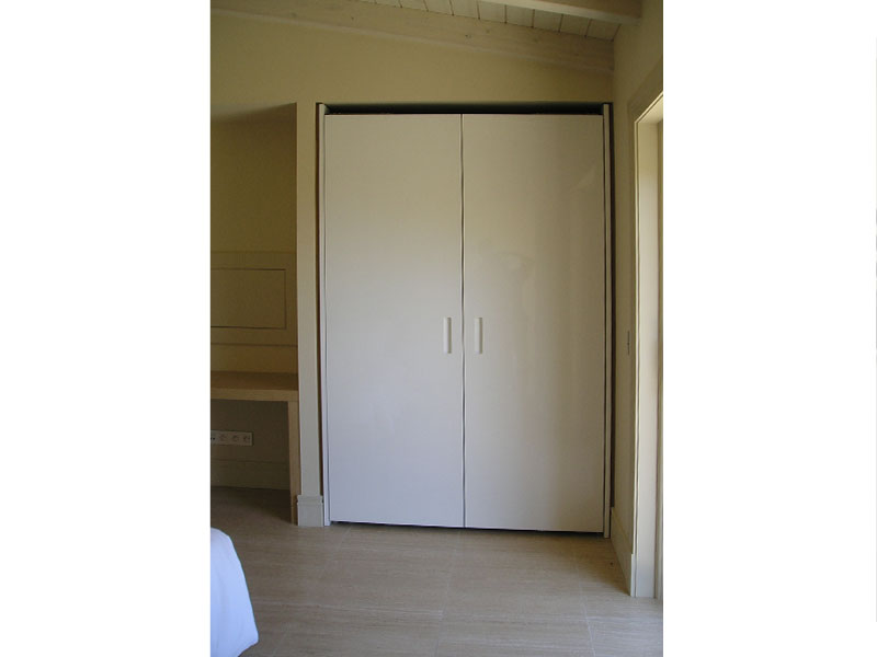 Furnishings of a home on the Costa Azzurra – Wardrobes