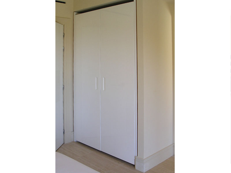 Furnishings of a home on the Costa Azzurra – Wardrobes