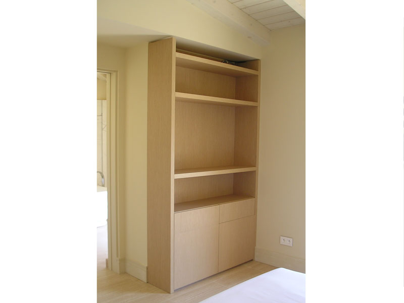 Furnishings of a home on the Costa Azzurra – Wardrobes